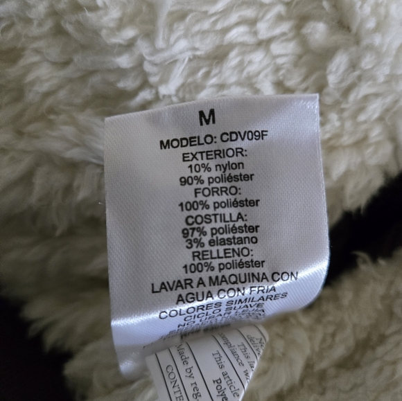 NWT Corduroy Fleece Lined Cropped Puffer Vest - Picture 6 of 6